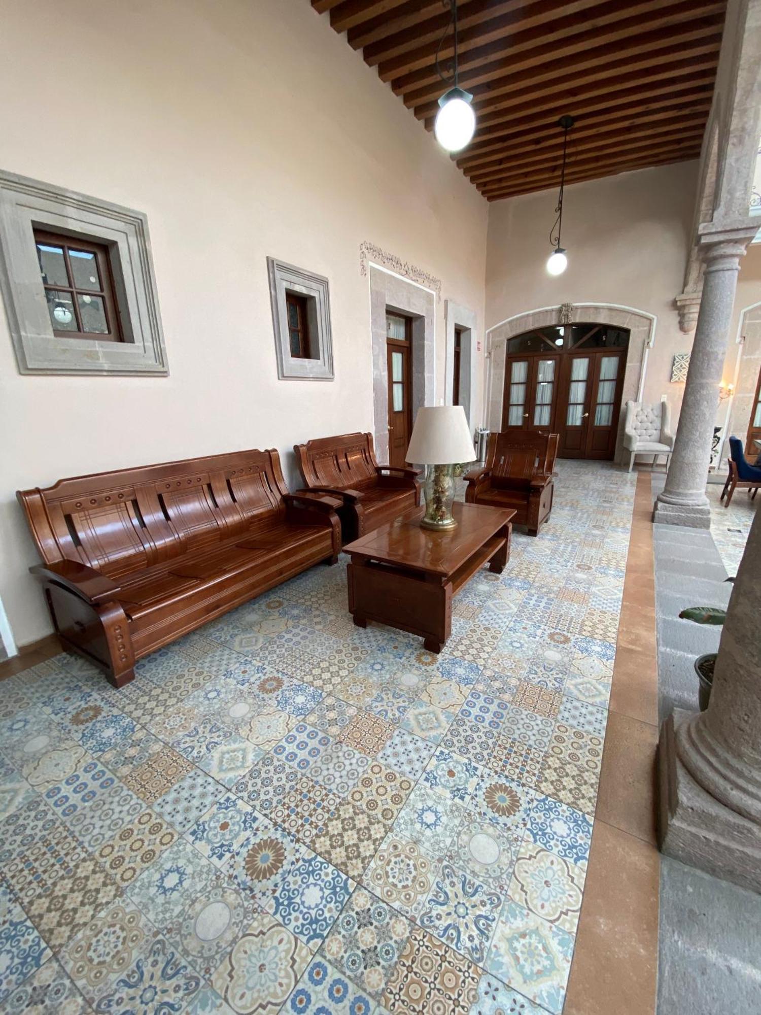 Hotel Cantera Real, Morelia Exterior photo