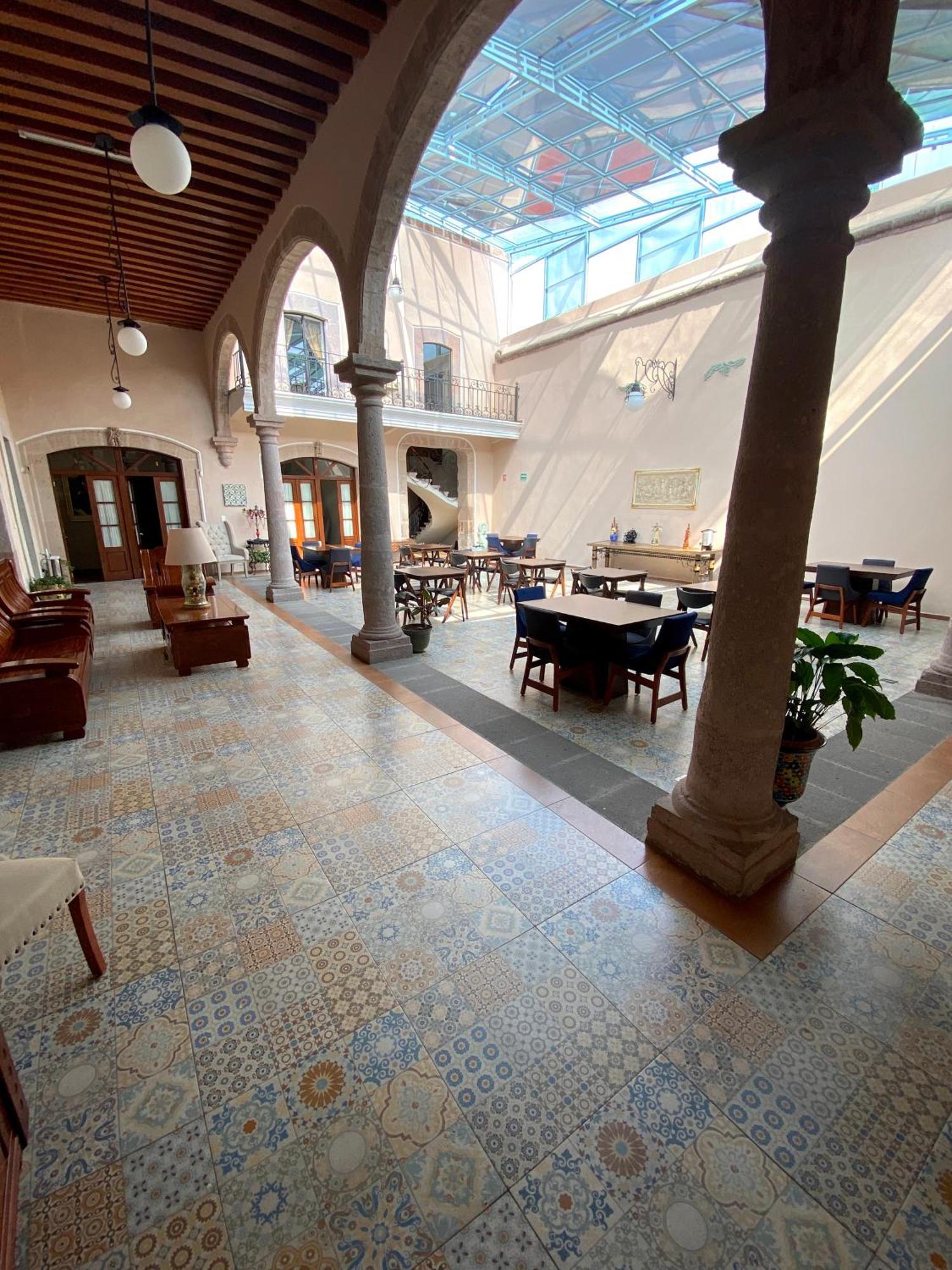 Hotel Cantera Real, Morelia Exterior photo
